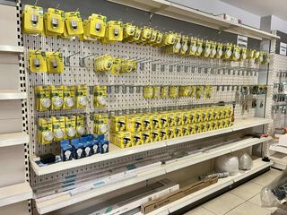 ΡΑΦΙΑ SUPER MARKET - ΓΟΝΔΟΛΕΣ