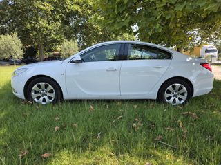 Opel Insignia 2010-thumb-3