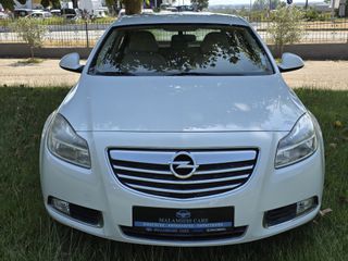 Opel Insignia 2010-thumb-5
