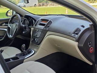 Opel Insignia 2010-thumb-8