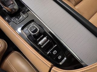 Volvo XC 90 2017 2.0T8 PLUG-IN HYBRID 4X4 407PS PANORAMA 7ΘΕΣΙΟ!-thumb-40