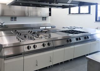 Ελάτε να σχεδιάσουμε τη νέα σας επαγγελματική κουζίνα από την αρχή.  Μελέτη - Εξοπλισμός - Τοποθέτηση.