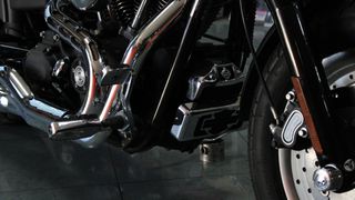 Harley Davidson DYNA FAT BOB 2009 Willie G™ Skull Collection-thumb-6