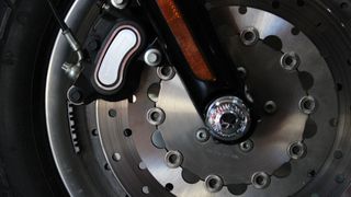 Harley Davidson DYNA FAT BOB 2009 Willie G™ Skull Collection-thumb-7