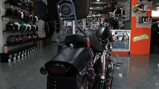 Harley Davidson DYNA FAT BOB 2009 Willie G™ Skull Collection-thumb-10
