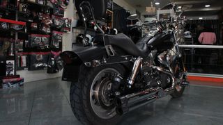 Harley Davidson DYNA FAT BOB 2009 Willie G™ Skull Collection-thumb-11