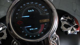 Harley Davidson DYNA FAT BOB 2009 Willie G™ Skull Collection-thumb-18
