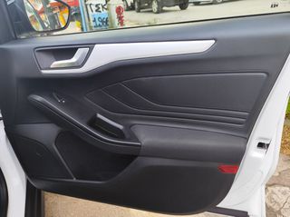 Ford Focus 2019-thumb-8