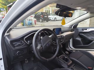 Ford Focus 2019-thumb-12