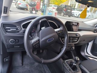 Ford Focus 2019-thumb-14