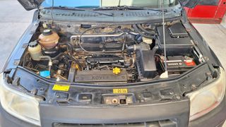 Land Rover Freelander 2003-thumb-8
