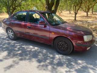 Hyundai Elantra 2001