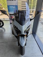 Yamaha TMAX 560 Tech Max 2025
