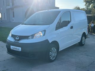 Nissan NV 200 2016 Diesel-thumb-1
