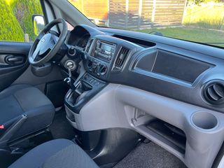Nissan NV 200 2016 Diesel-thumb-21