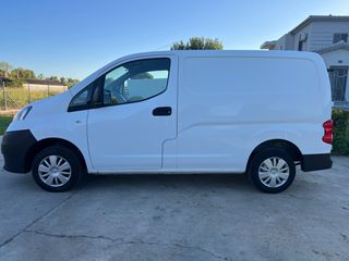Nissan NV 200 2016 Diesel-thumb-16