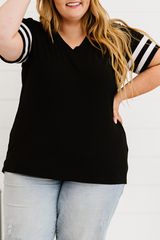 Stitching Sleeve V Neck T-shirt 4444