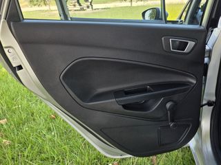 Ford Fiesta 2015 1.5 D Euro 6-thumb-38