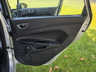 Ford Fiesta 2015 1.5 D Euro 6-thumb-39