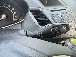 Ford Fiesta 2015 1.5 D Euro 6-thumb-18