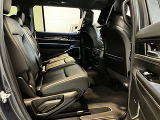 Jeep Wagoneer 2023 Long Full Μοναδικό-thumb-17