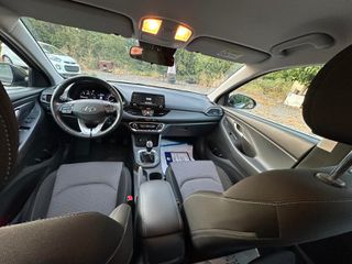 Hyundai i 30 2017 1.6 DIESEL-thumb-5