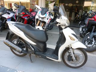 Suzuki Sixteen 150 2013
