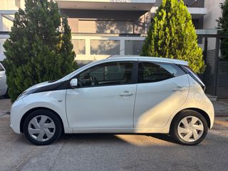 Toyota Aygo 2018 1.0 X-PLAY TOUCH