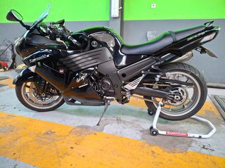 Kawasaki ZZR 1400 2009 ZZR1400 BLACK MIDNIGHT (KAINOYΡIO!!!!)-thumb-22
