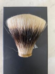 OUMO Tyrant T-7 finest two band badger handtied knot 25mm / Fan