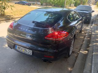 Porsche Panamera 2014 hybrid s-thumb-4