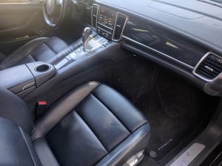 Porsche Panamera 2014 hybrid s-thumb-11