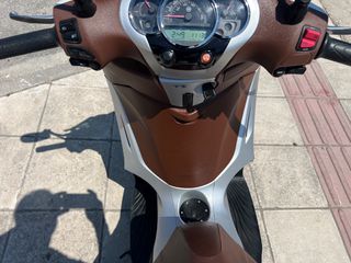 Piaggio Beverly 300 2020 BEVERLY 300-thumb-6