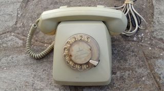 Αναλογικό τηλέφωνο Siemens του 1970 με δυνατότητα κανονικής χρήσης