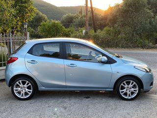 Mazda 2 2007-thumb-20
