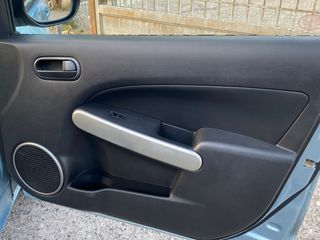 Mazda 2 2007-thumb-30