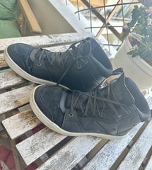 ΜΠΟΤΑΚΙΑ ΜΗΧΑΝΗΣ DAINESE - Suburb D-WP