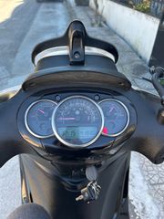 Piaggio Beverly 300i 2016 BEVERLY 300I-thumb-5