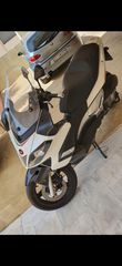 Aprilia SR MAX 300 2012