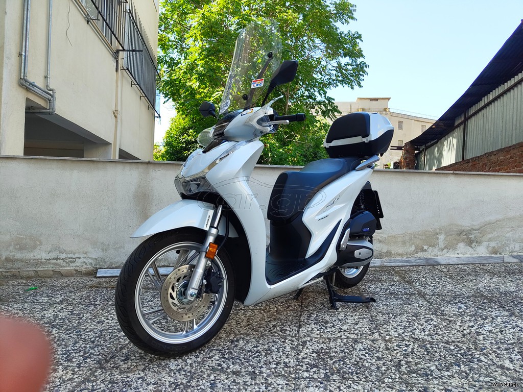 Honda SH 150i 2022 ABS TOP BOX