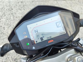 KTM 690 Duke 2016-thumb-7