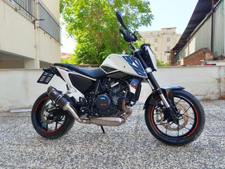 KTM 690 Duke 2016-thumb-19