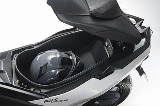 Kymco 2026 AK 575 PREMIUM-thumb-19