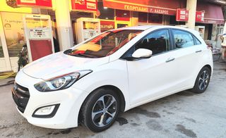 Hyundai i 30 2015 CRDI TURBO-DIESEL 1.6 110ps