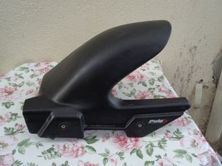 Φτερό πίσω PUIG για YAMAHA FAZER FZS 600, 00-03