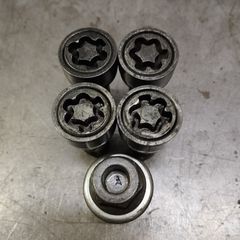 Μπουλόνια ασφαλείας group VW-thumb-1