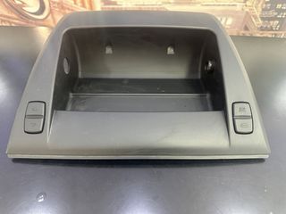 Βάση οθόνης Audi A3 2003-12 a2c53044723