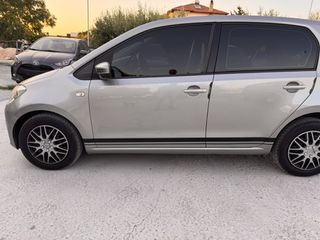 Volkswagen Up 2014-thumb-2