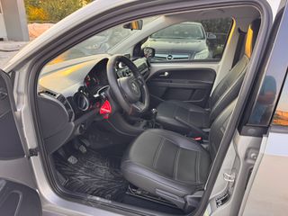Volkswagen Up 2014-thumb-5