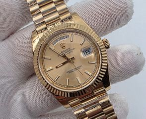 Rolex replica daydate ολόχρυσο diamond dial με χρυσή πλάκα